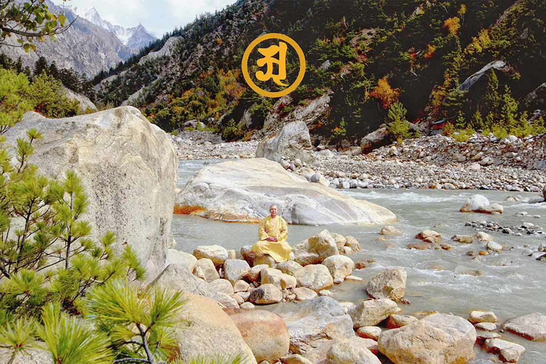 釋湛阿 阿闍梨打坐於喜馬拉雅山脈恆河源頭-根戈德里